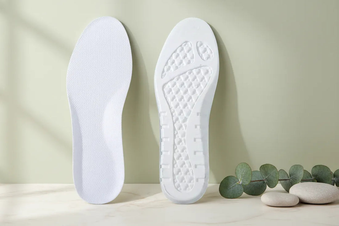 Palmilha esportiva e casual com suporte de arco X, pés chatos, pisada pronada — frente e verso, ideal para desempenho e conforto diário