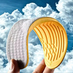 Palmilha corretiva X cinza para pés chatos e planos, pisada pronada, demonstrando flexibilidade sobre fundo de nuvens, transmitindo leveza e conforto Universo Vigor Saúde