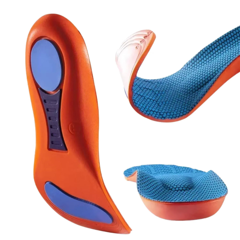 Composição de três visões da palmilha ortopédica X laranja, para pés chatos, planos, pisada pronada, exibindo a base inferior antiderrapante, um close na flexibilidade da ponta dos dedos e o relevo ergonômico central de suporte sobre fundo branco